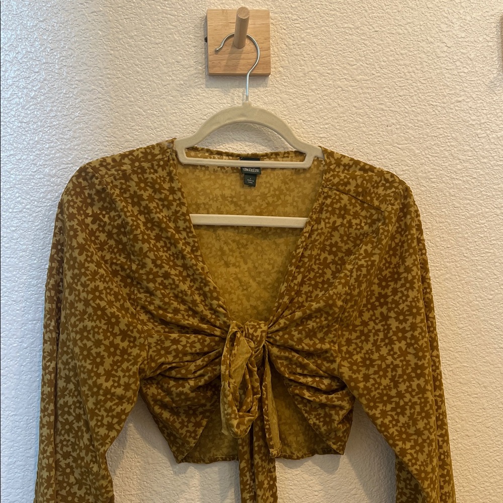 Floral Tie-Front Top in Olive Brown